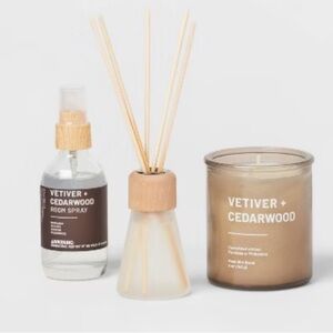 Gift Set 4 pieces Vetiver+Cedarwood Gift Set• reed diffuser, candle room, spray
